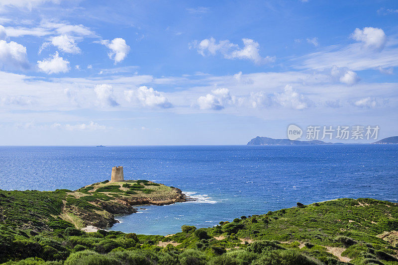 Torre del Pixinnì，意大利撒丁岛西南部Domus de Maria海岸的瞭望塔